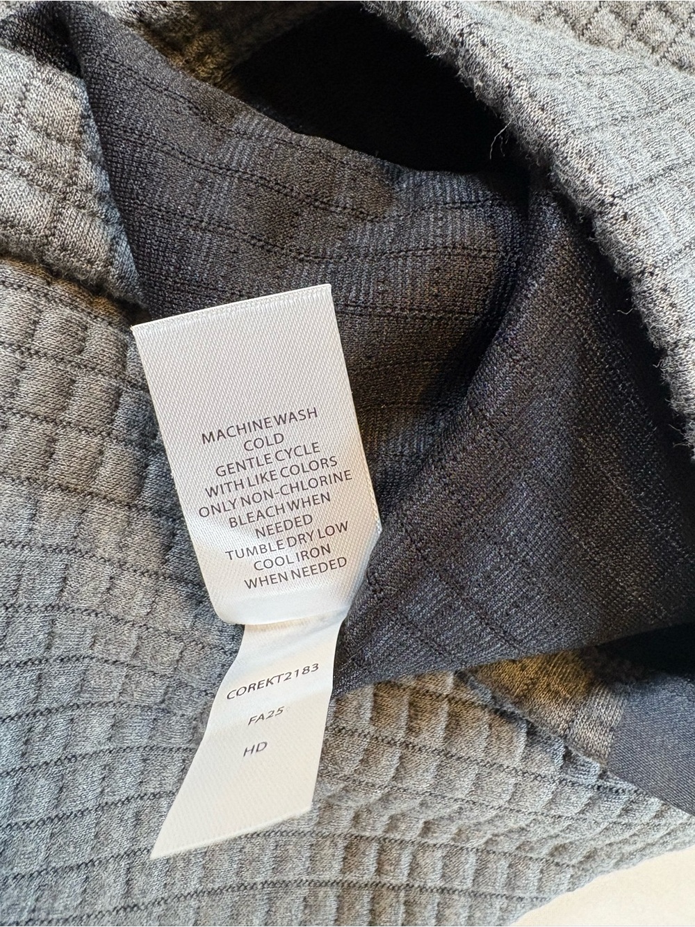 NWT Flag & Anthem Mens Large Quilted Grid Snap Neck Pullover Sweatshirt Charcoal - Picture 5 of 10